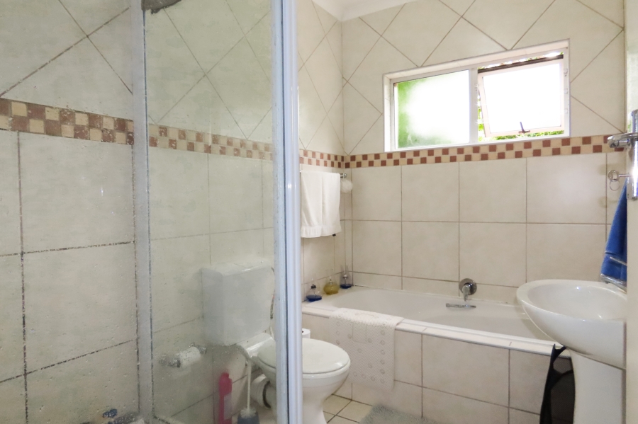 2 Bedroom Property for Sale in Abbotsford Eastern Cape